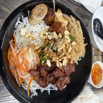 Hong Mai - Vietnamese Near Me - Westminster, California