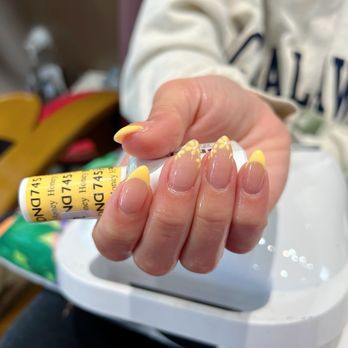 Nali Nails & Spa - Nail Salons Near Me - San Francisco, California Nali Nails & Spa - Nail Salons Near Me - San Francisco, California