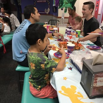 Chuck E. Cheese - Medium Pizza, Traditional Buffalo Wings - Pizza Near Me - Visalia, California