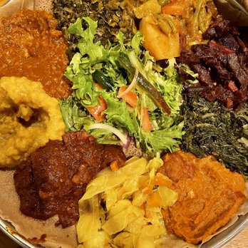 Demera - Bayaynetu For 2 - Ethiopian Near Me - Chicago, Illinois