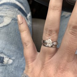 Robbins Jewelry - So SHINY