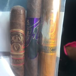 Olivia V , Oscar Valladares Super fly, Perdomo Ltd reserve 10th ANNIVERSARY CHAMPAGNE Olivia V , Oscar Valladares Super fly, Perdomo Ltd reserve 10th ANNIVERSARY CHAMPAGNE