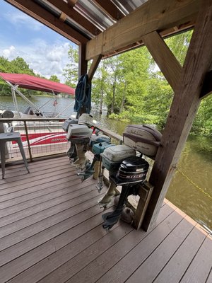 Turtle’s Bar & Grill by null