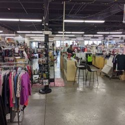 Owl's Nest Clothing & More - Ample floor space!