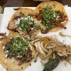 La Rivera Mexican Cantina - Street tacos