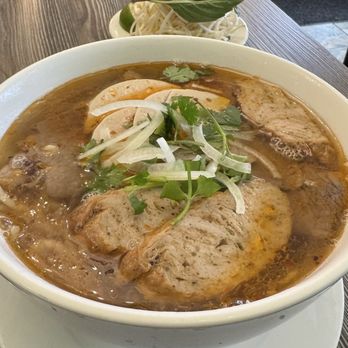 Le Petit Saigon - Vietnamese Near Me - Vancouver, British Columbia