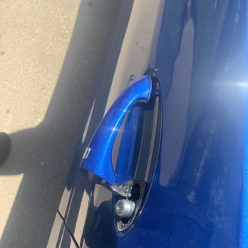 Autobahn Collision Center - door handle fell off - Body Shops Near Me - North Hollywood, California