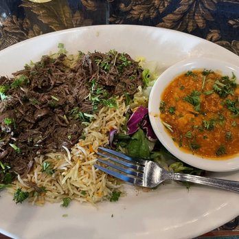 DarSalam - Shredded lamb with chickpea plate - Middle Eastern Near Me - Portland, Oregon