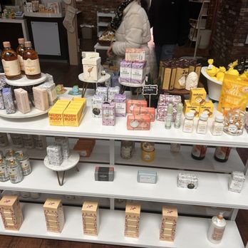 Bee & Co - Honey and bee venom bath bombs. The smell is heavenly. - Gift Shops Near Me - Solvang, California