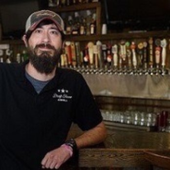Auburn Draft House - American Near Me - Auburn, Alabama