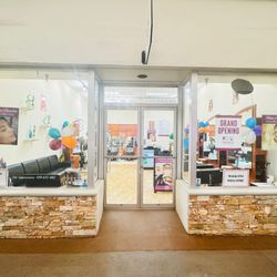 Amar's Hair & Threading Salon - Outside area