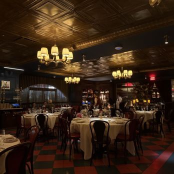 Carbone Vino - Indoor seating - Italian Near Me - Coconut Grove, Florida Carbone Vino - Indoor seating - Italian Near Me - Coconut Grove, Florida