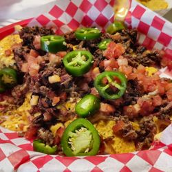 Bruce's Rollin' Smoke BBQ - Nachos w/Meat: Brisket