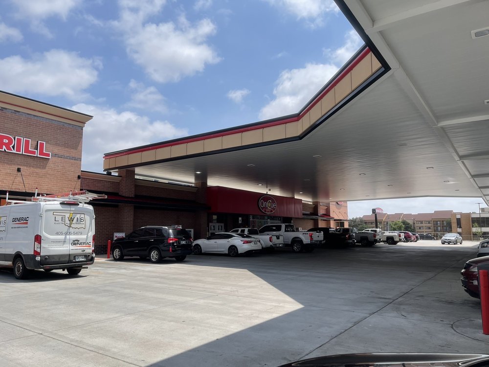 ON CUE 143 820 S Meridian Ave, Oklahoma City, Oklahoma Convenience Stores Restaurant