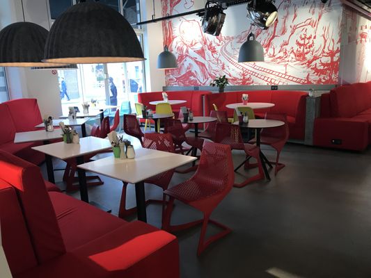 Radisson RED Brussels by null