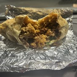 Tacos Y Pupusas La Mesa - Al pastor burrito