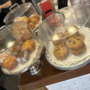 Cafe Bonjour - Breakfast & Brunch Near Me - Boston, Massachusetts