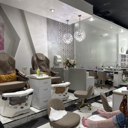 Olio Nails - New Massage Chairs