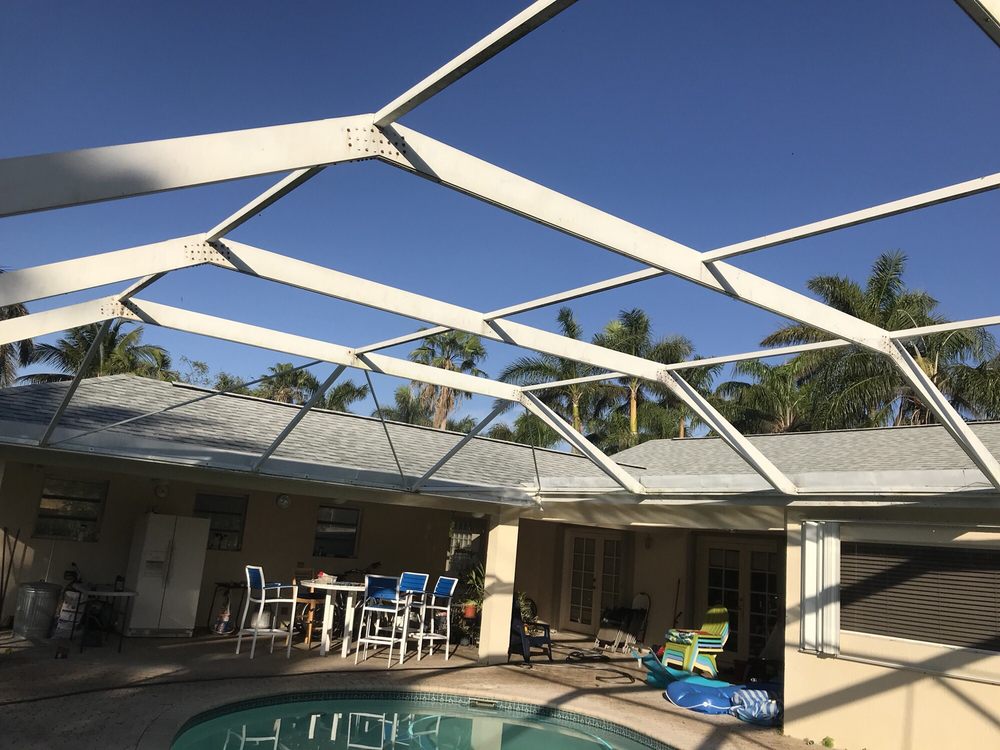 Slide of Screen in Miami