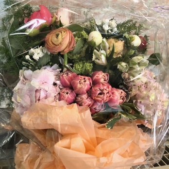 Petals & Stems Florist - Mother's Day arrangement...delivered in the cutest packaging! - Florists Near Me - Dallas, Texas Petals & Stems Florist - Mother's Day arrangement...delivered in the cutest packaging! - Florists Near Me - Dallas, Texas