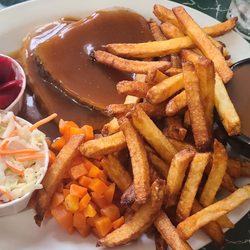 Restaurant Nadeau - Roast beef dinner with fries and gravy.