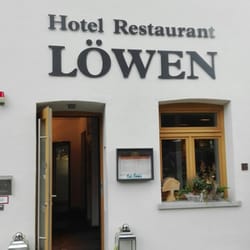Löwen - Eingang