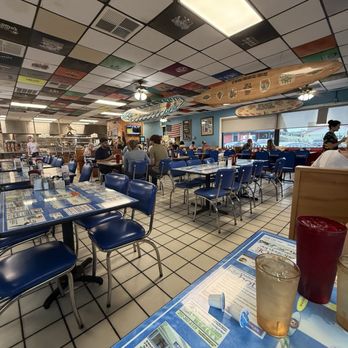 Bob's Grill - Diners Near Me - Kill Devil Hills, North Carolina