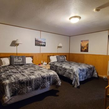 Three Bears Motel Lincoln - Hotels Near Me - Lincoln, Montana Three Bears Motel Lincoln - Hotels Near Me - Lincoln, Montana