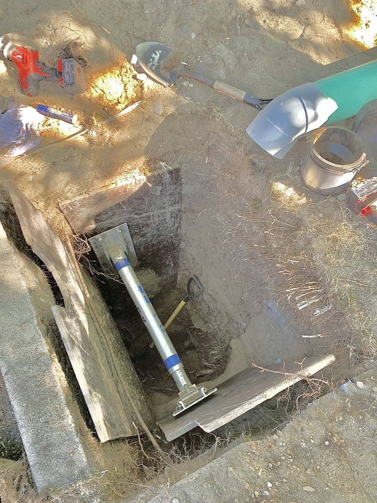 Slide of Royal Flush Plumbing and Sewer