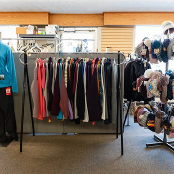 The Ski House - Ski & Snowboard Shops Near Me - Somerset, Massachusetts