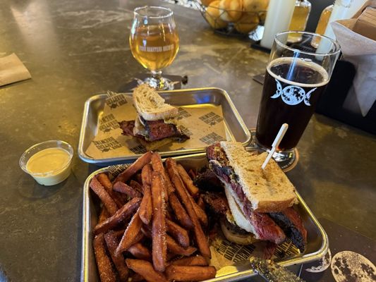 Four Quarters Brewing by null