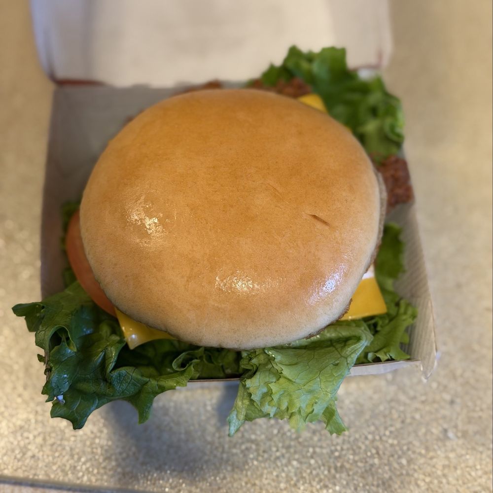 Chick-fil-A - Chick-fil-A Deluxe Sandwich - Fast Food Near Me - Saginaw, Michigan