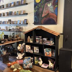 The Golden Owl - Children's nook at the Golden Owl