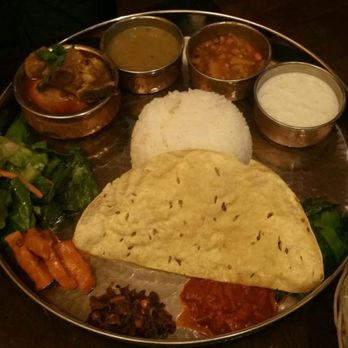 Himalayan Yak - Chicken Thali - Himalayan/Nepalese Near Me - Jackson Heights, New York