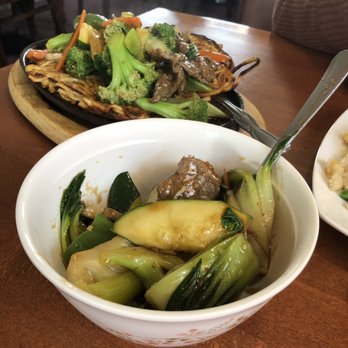 Lucky Bamboo - House pan noodle (beef) - Chinese Near Me - Seaside, California Lucky Bamboo - House pan noodle (beef) - Chinese Near Me - Seaside, California