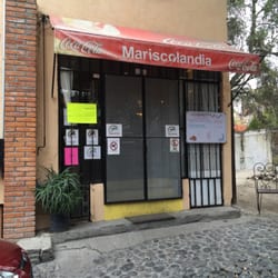 Mariscolanda Mar Y Tierra - Street view of the restaurant