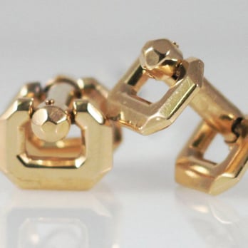Reliable Gold Ltd - Men's estate cufflinks in 18K yellow gold - Jewelry Near Me - Providence, Rhode Island Reliable Gold Ltd - Men's estate cufflinks in 18K yellow gold - Jewelry Near Me - Providence, Rhode Island