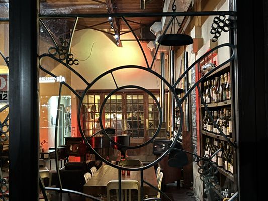 Stoney's Wine Lounge by null