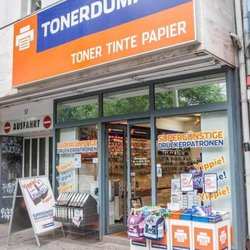 Tonerdumping - Der größte Leuchtkasten, den je ein Tonerdumping-Laden gesehen hat.