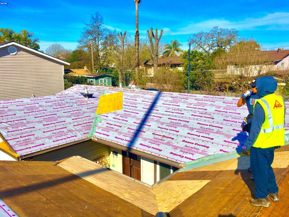 Slide of Sun's Roofing