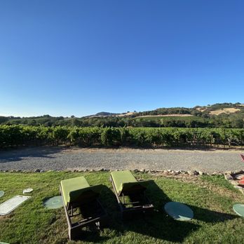 Viszlay Vineyards - View of the vineyard - Wineries Near Me - Healdsburg, California Viszlay Vineyards - View of the vineyard - Wineries Near Me - Healdsburg, California