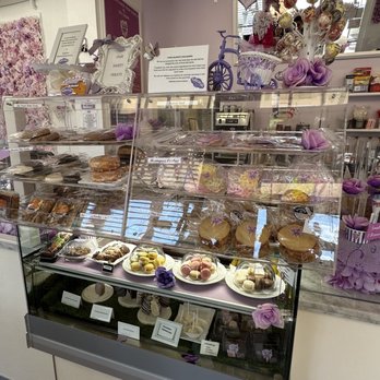 BellaLinda Gelato - Sweets case - Creperies Near Me - Henderson, Nevada BellaLinda Gelato - Sweets case - Creperies Near Me - Henderson, Nevada