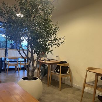 Moon Cha - Inside - Coffee & Tea Near Me - Huntington Beach, California Moon Cha - Inside - Coffee & Tea Near Me - Huntington Beach, California