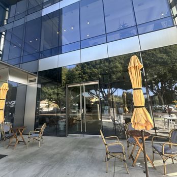 Cafe Ruisseau - Entrance - Coffee & Tea Near Me - Santa Monica, California Cafe Ruisseau - Entrance - Coffee & Tea Near Me - Santa Monica, California