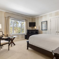 Summer Creek Inn Queen Suite 6