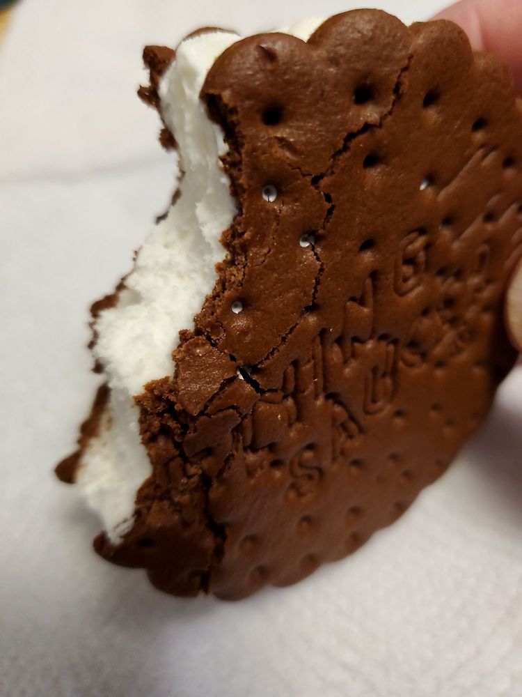 CARVEL ICE CREAM STORE Updated June 2024 16 Photos & 21 Reviews