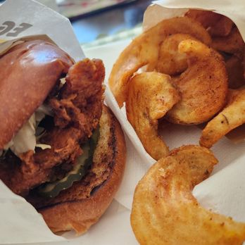 Eggbred - Nashville hot chicken sandwich /beer battered cold fries - Breakfast & Brunch Near Me - Whittier, California
