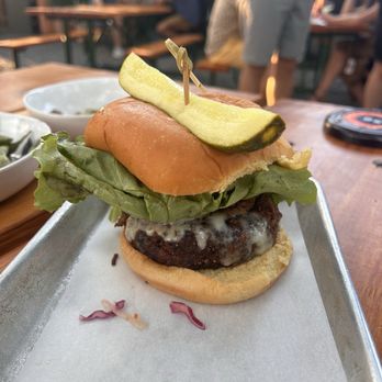 Loro Asian Smokehouse & Bar - Loro burger - Smokehouse Near Me - Austin, Texas