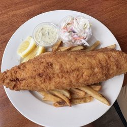 Grand Marais Tavern - White fish basket