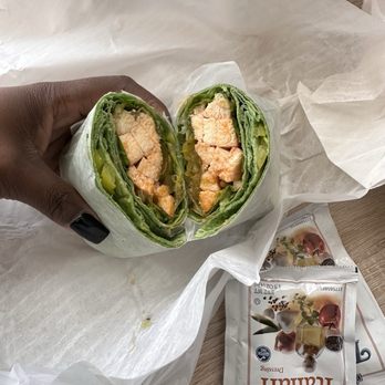 Power Smoothie - Buffalo chicken wrap - Juice Bars & Smoothies Near Me - Pembroke Pines, Florida